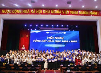 HỘI NGHỊ TỔNG KẾT NĂM HỌC 2024–2025 KHOA KINH TẾ VÀ QUẢN LÝ